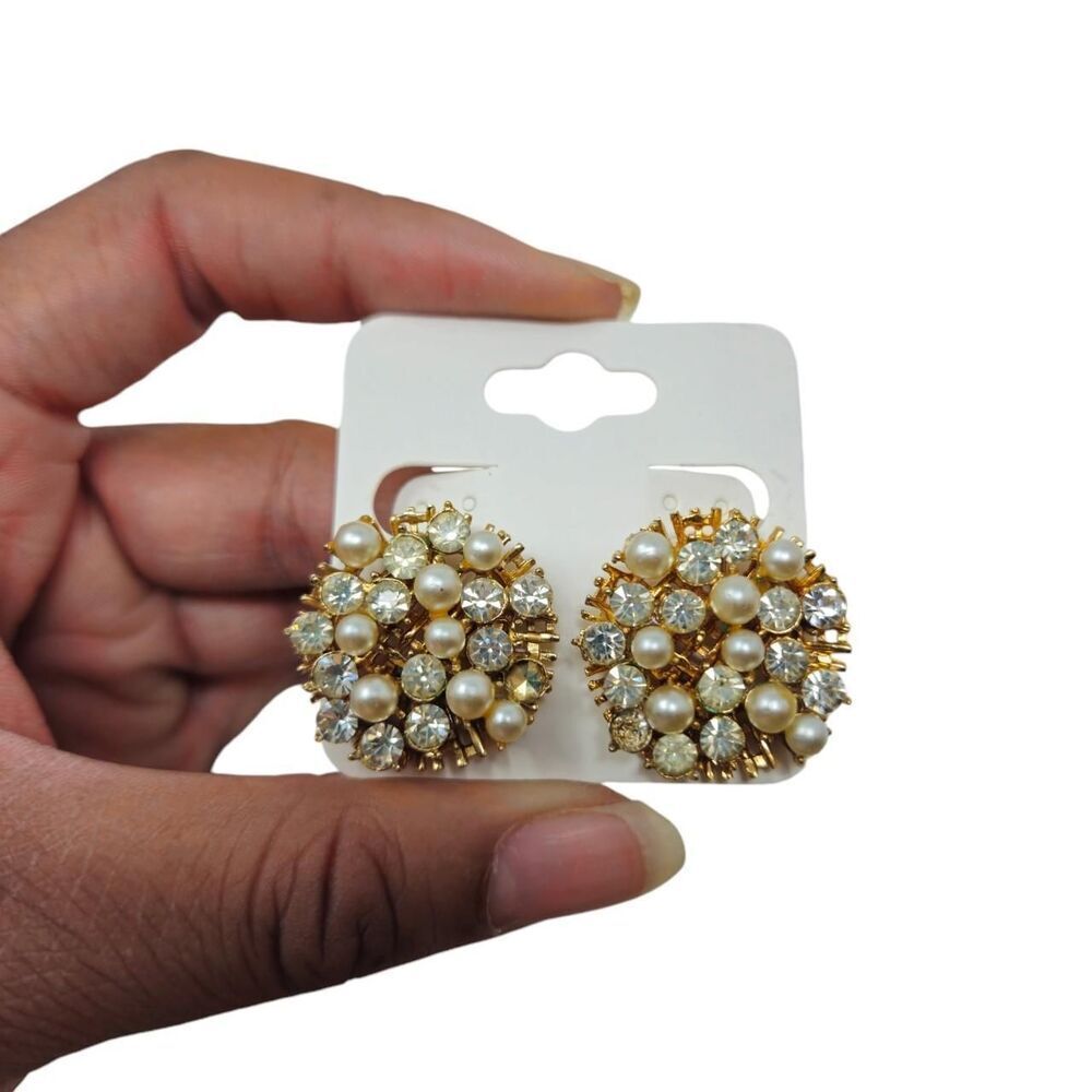 Vintage Franco’s Faux Pearl Rhinestone Cluster Clip On Earrings